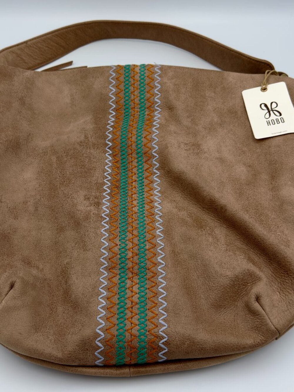 HOBO Harley Hazel Genuine Leather Hobo Shoulder Bag NWT - Picture 4 of 8